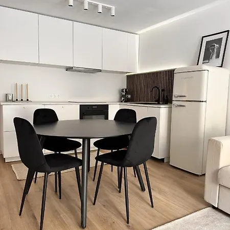 Stylisches 2-raum-apartment - In Center Parc Naehe